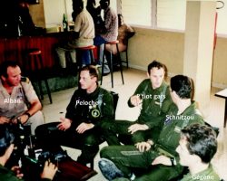 N'Djamena au bar de l'aéroport 1986 N'Djamena au bar de l'aéroport 1986