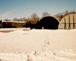 Une hangarette du 3/11 sous la neige Une hangarette du 3/11 sous la neige