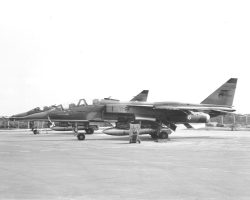 Les Jaguar au parking à Dakar Les Jaguar au parking à Dakar