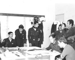 Pilotes en salle d'OPS Pilotes en salle d'OPS