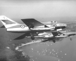 Sur MYSTERE IV à la 8 EC Sur MYSTERE IV à la 8 EC