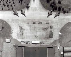 L'EC 2-11, le jour de la fermeture L'EC 2-11, le jour de la fermeture