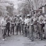 A l'arrivée chez les Pigmées A l'arrivée chez les Pigmées