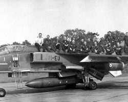 JPO 1982 X-Moise-Louvion-Charlie-Allaux-X-X-Leballé-Boudigues-X-Poulain-X-Tartine-Schnitzou-Toto-Ernest JPO 1982