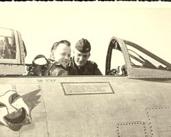 1954 Hartman et son mécano Chevalier 1954 Hartman et son mécano Chevalier