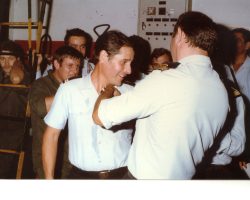 Remise des fourragères à Nénesse par Alban 1983 Remise des fourragères à Nénesse par Alban 1983