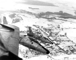 F100 au dessus de la Lorraine enneigée 383