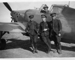 LE GUENNEC-STEUNOU- GABARD -JAPIOT du GC 3/6 Pendant les exercices de tirs à Montpellier – Février Mars 1939 LE GUENNEC-STEUNOU- GABARD -JAPIOT du GC 3/6 Pendant les exercices de tirs à Montpellier – Février Mars 1939
