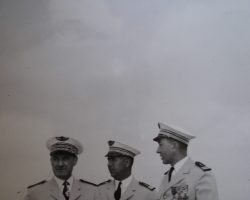 Beau defile, dans l'indifférence Beau defile, dans l'indifférence