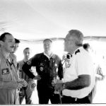 Rivolto Lanatta en conversation avec 3D sous le regard méfiant de Tonio Rivolto Lanatta en conversation avec 3D sous le regard méfiant de Tonio