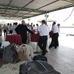 Pendant le repas de midi Pendant le repas de midi