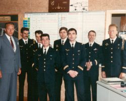 Officiers mécanos en salle d'OPS Officiers mécanos en salle d'OPS