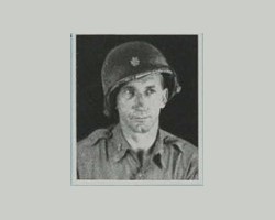 Major Franck K. Nelson.
Né à Sparks dans le Nevada
Officier responsable des opérations Major Franck K. Nelson. Né à Sparks dans le Nevada Officier responsable des opérations