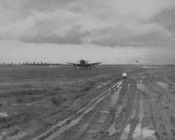 Un P47 dans la boue de Rosy͙ Un P47 dans la boue de Rosy͙