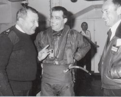 Après la qualification de nuit avec ALPA et le Lcl Vauthier, patron du CDC Menhir Après la qualification de nuit avec ALPA et le Lcl Vauthier, patron du CDC Menhir