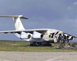 Les deux Il-76MD de la 25e BrTrA détruits à Melitopol le 24 février 2022.