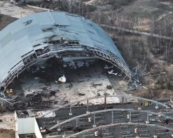 Vue aérienne du hangar de l’An-225 à Hostomel