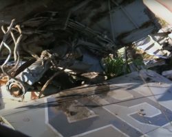 Deux clichés de l’épave du Su-25M1 « 49 bleu » abattu dans le secteur de Kherson.