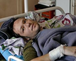 Le pilote du Su-25 ukrainien, le Lt Andreï Maksimov, en traitement dans un hôpital militaire russe.