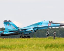Le Su-34 RF-95070 « 06 rouge »