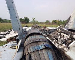 L’épave du Su-30SM « 60 rouge » du 14e GvIAP, tombée près du village de Mala Komytchouvakha. - 2