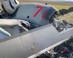 Après : le Kamov Ka-52 RF-13411 « 76 rouge », abattu par la DCA ukrainienne le 16 mars 2022 dans la région de Mykolayiv. -2