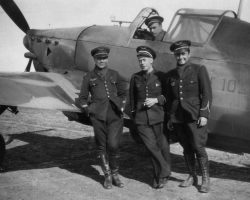 LE GUENNEC-STEUNOU- GABARD -JAPIOT du GC 3/6 Pendant les exercices de tirs à Montpellier – Février Mars 1939